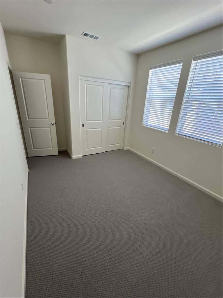 Room + own full bathroom