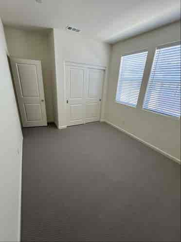 Room + own full bathroom