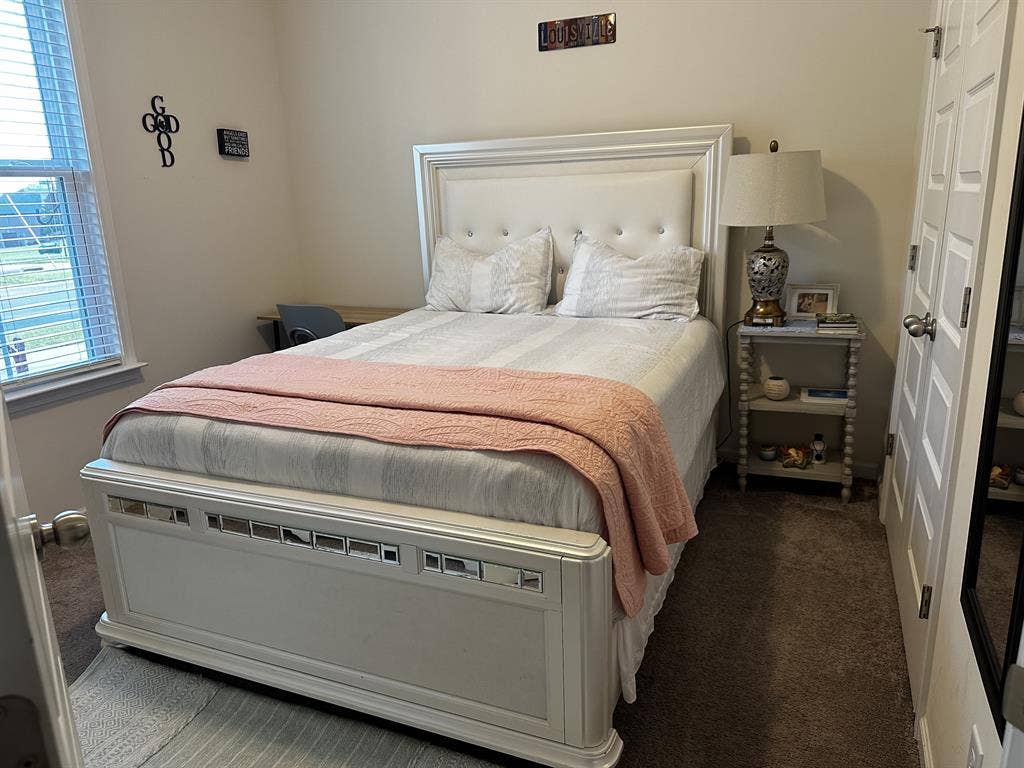 Comfy, clean, peaceful home