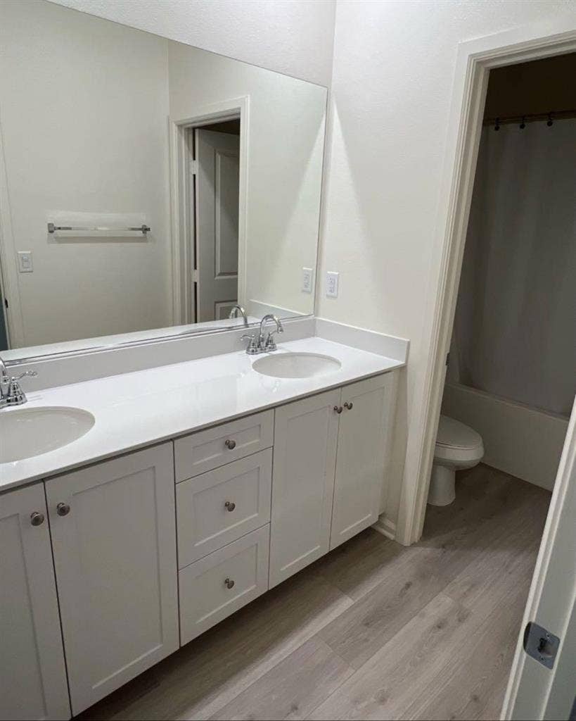 Room for rent with private bathroom