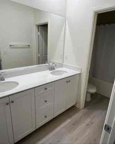 Room for rent with private bathroom