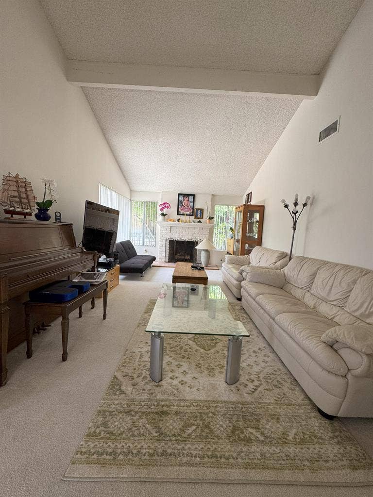 Private Room in Tierrasanta