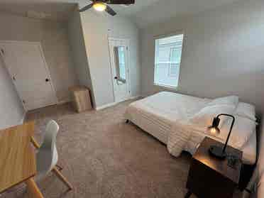 🛏️ Fully Furnished Room for Rent