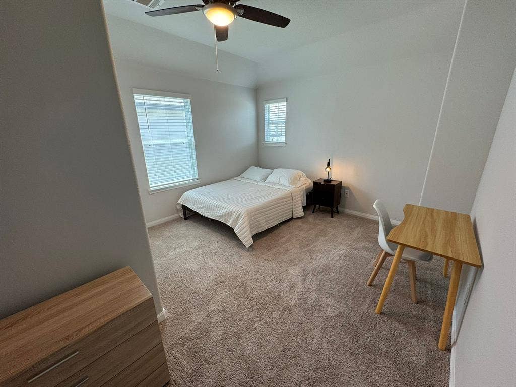 🛏️ Fully Furnished Room for Rent