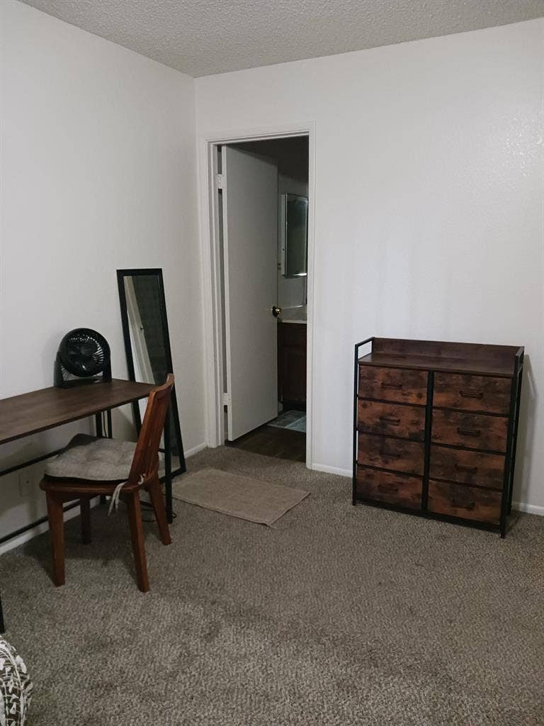 Bed & Bath with Private Entrance