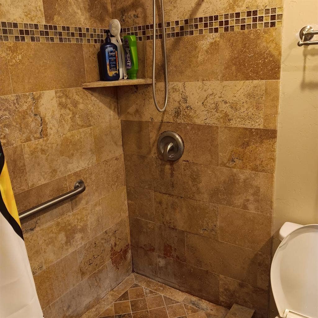 Private bedroom/bath for rent