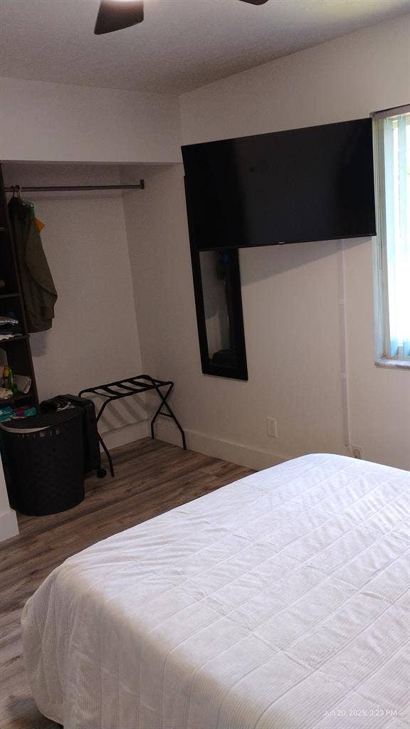 Furnished Bedroom & Shared Bathroom
