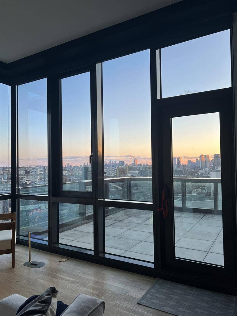 1br en-suite 3bd HUGE PRIVATE PATIO