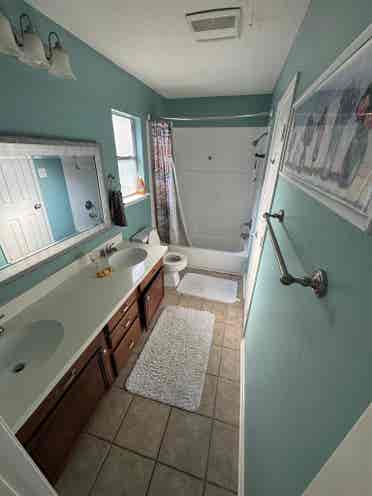 1 Furnished and 2 unfurnished rooms