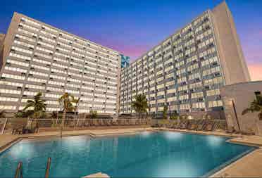 Apt in Downtown St Pete