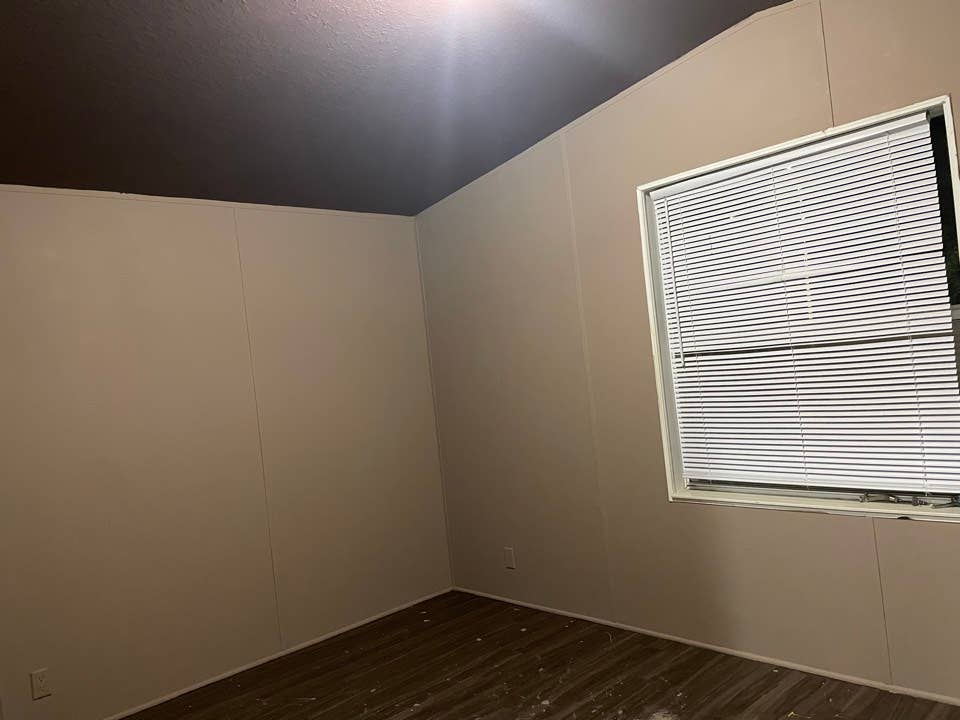 Looking for an easy going roommate.