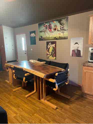 Share my cozy 
davie home