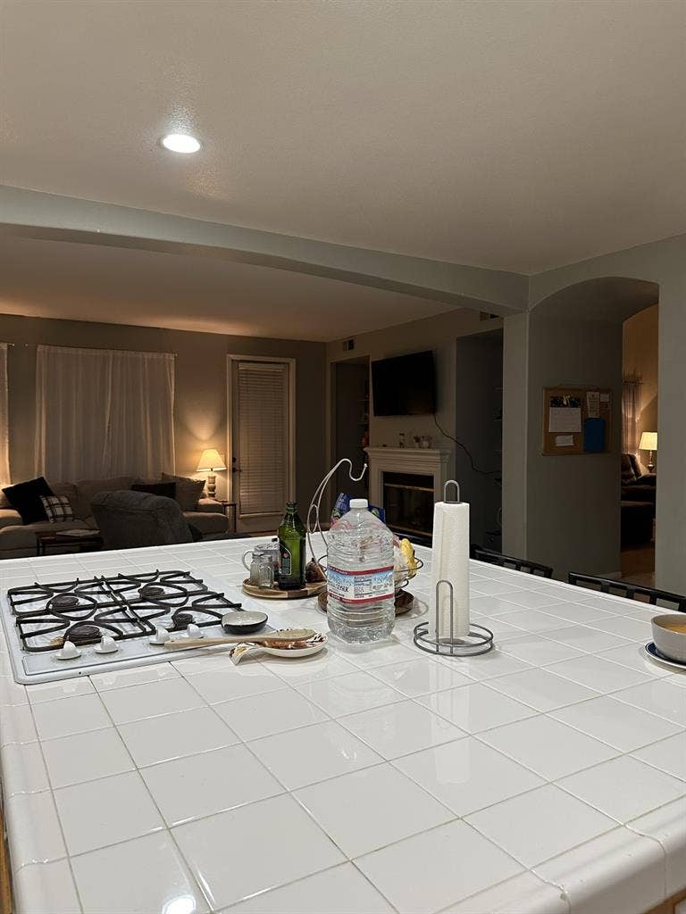 Room in Shared House near CSUSM!