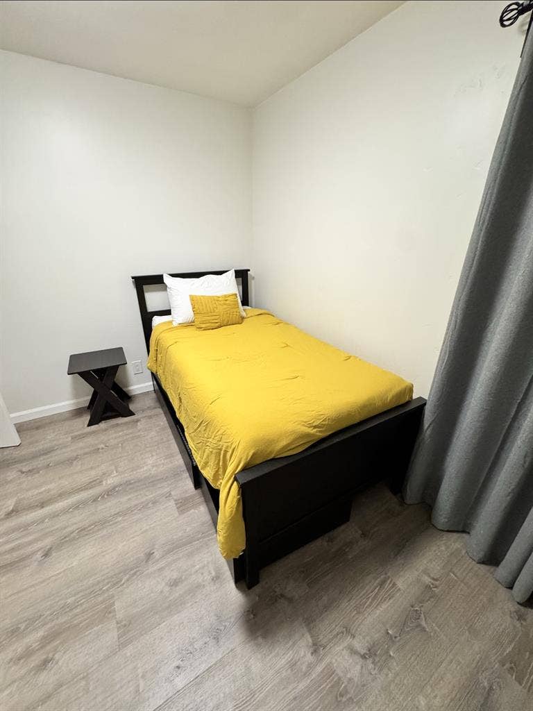 Private rooms for rent