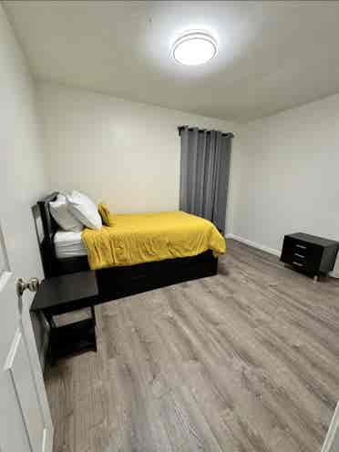 Private rooms for rent