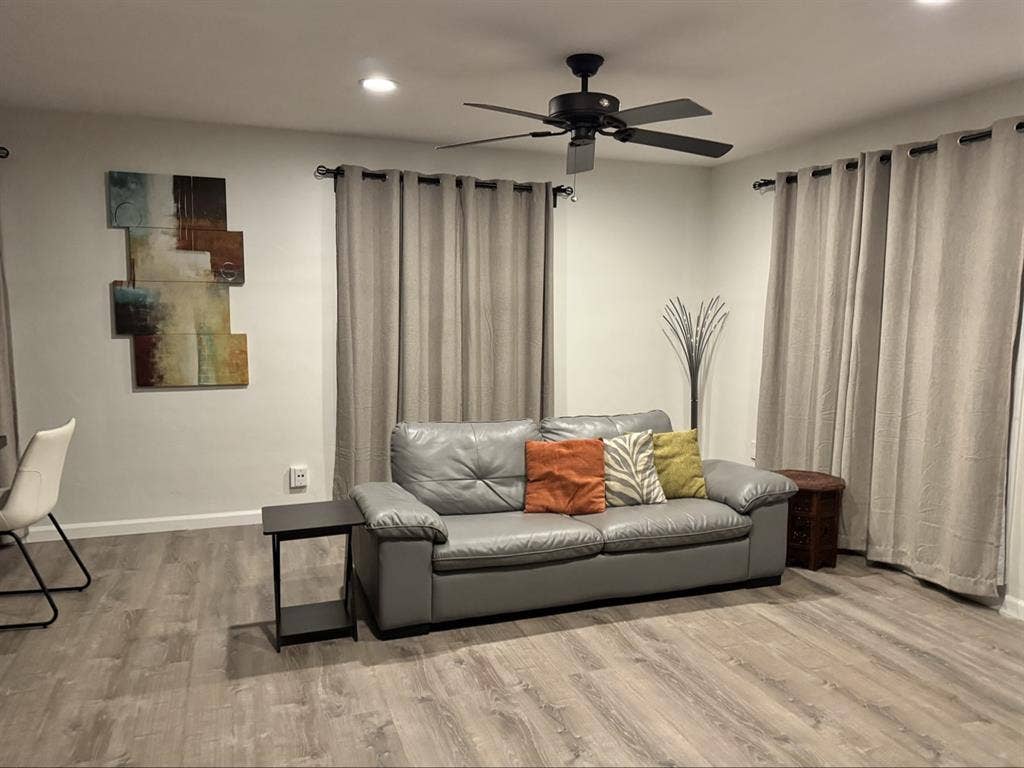 Private rooms for rent