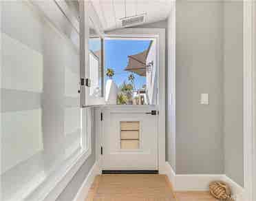 Roommate Wanted – Newport Beach