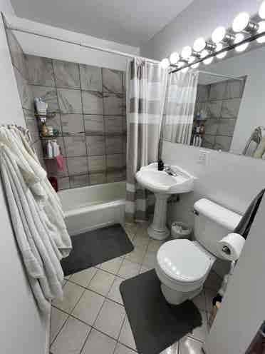 🏡 2 Roommates Wanted For Sept. 1