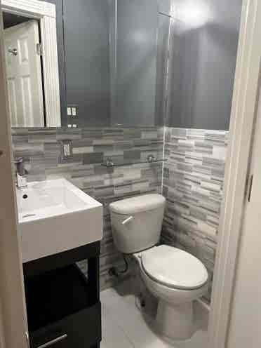 Chelsea - 1 bedroom in 2 BR