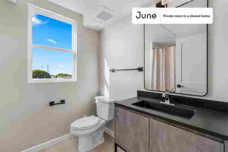 5 BR in Los Angeles