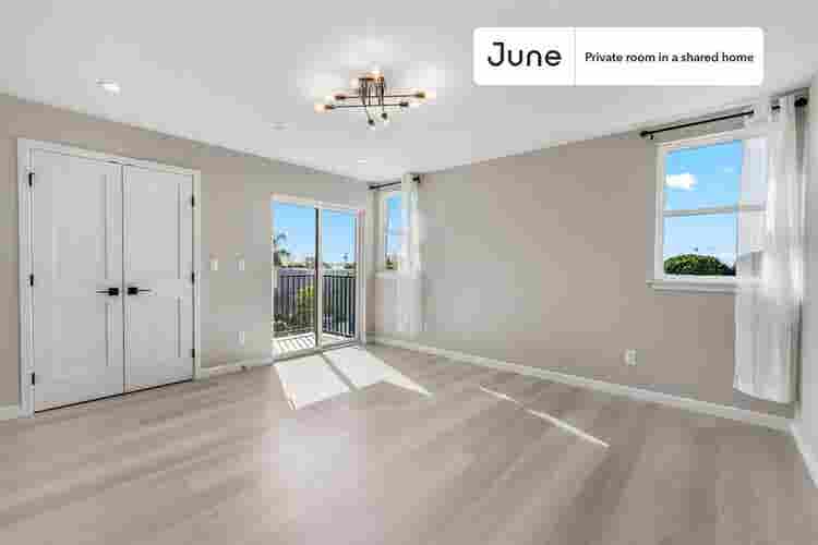 5 BR in Los Angeles