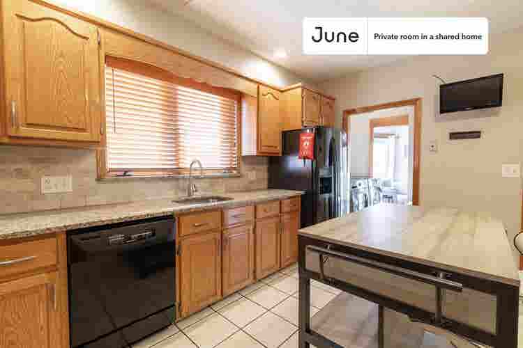 5 BR in Boston