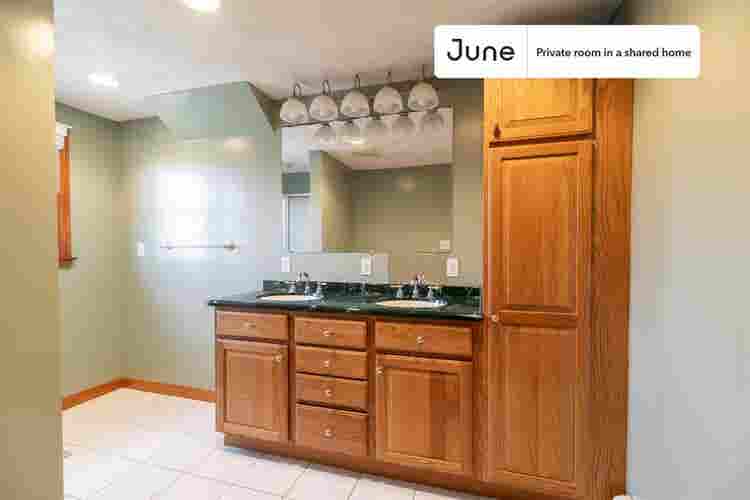 5 BR in Boston