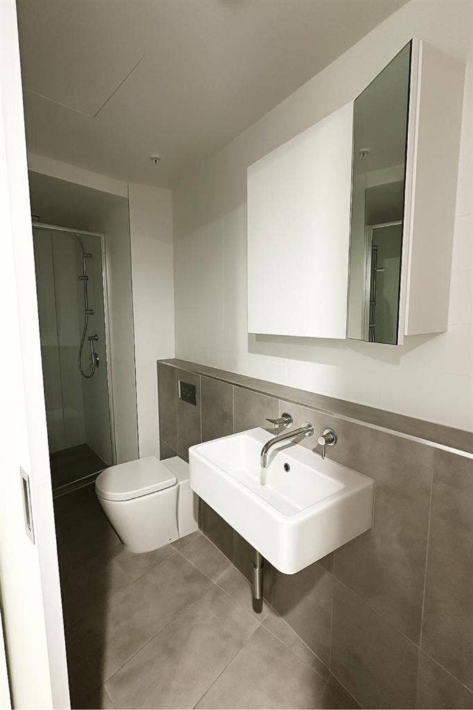 2 bedroom and 2 bathroom