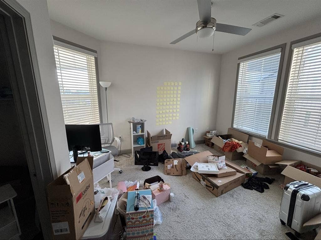 Need Roommate(s) for Luxury Apt