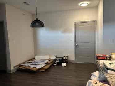 Need Roommate(s) for Luxury Apt