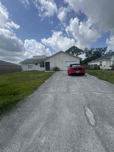 Room for Rent ! Port Saint Lucie!!!
