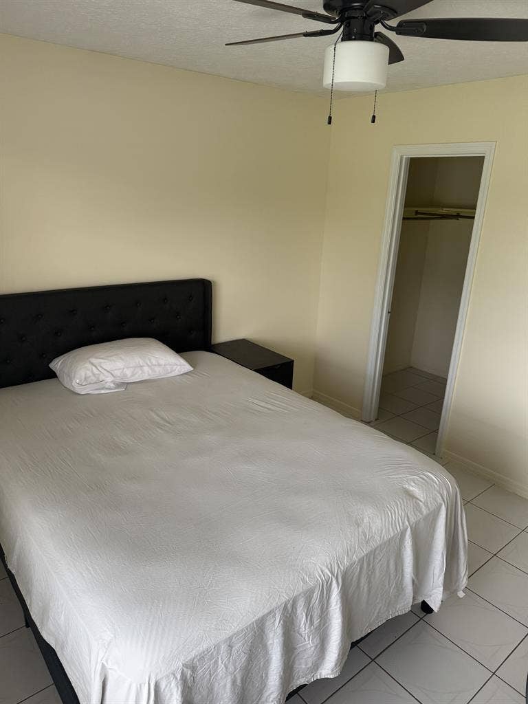 Room for Rent ! Port Saint Lucie!!!
