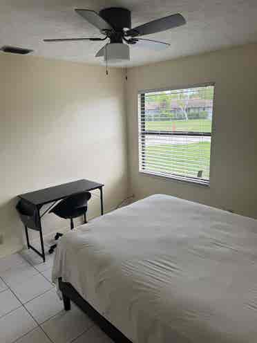 Room for Rent ! Port Saint Lucie!!!