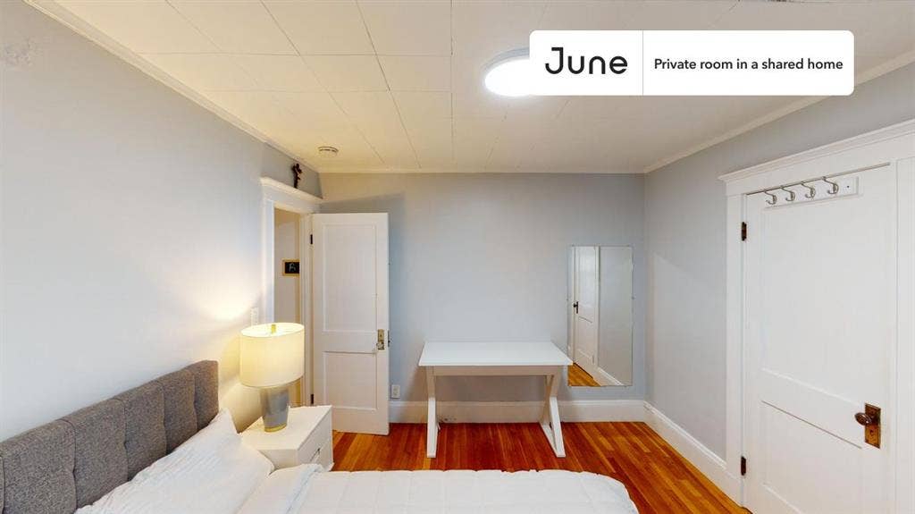 3 BR in Boston