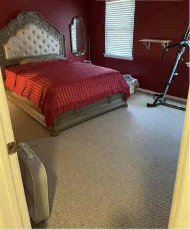 bdrm for rent in quiet condo.