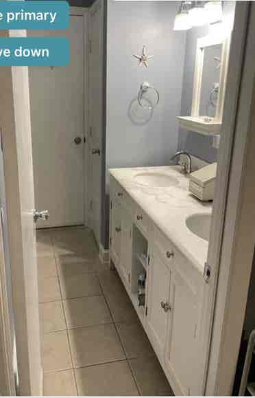 bdrm for rent in quiet condo.