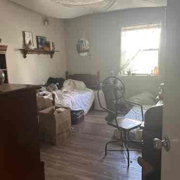 Sublease Tenant- master bedroom