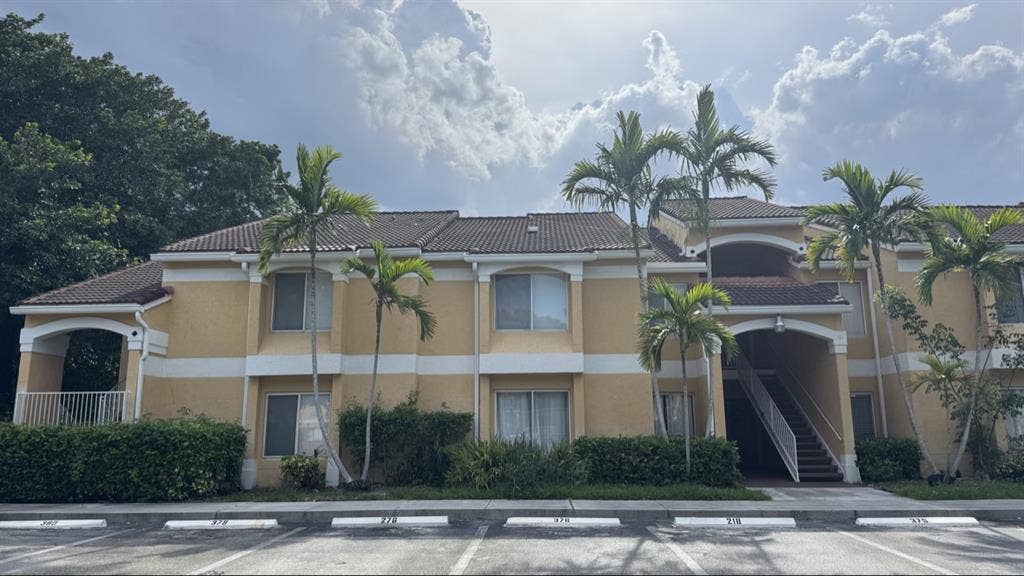 Oversized condo All ages gated