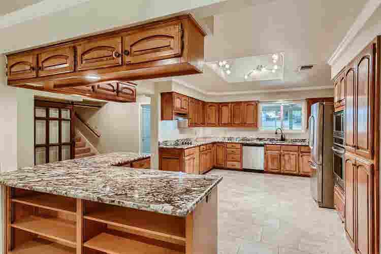 5 BR in San Antonio