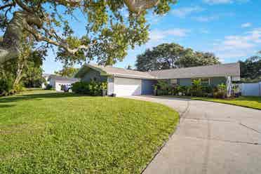 Cocoa Beach BA with Garage
