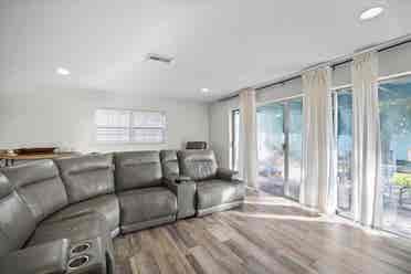 Cocoa Beach BA with Garage