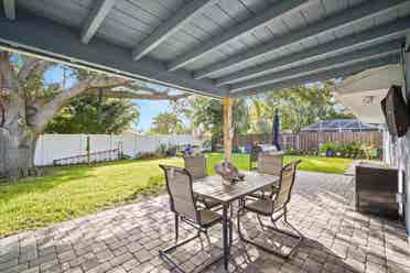Cocoa Beach BA with Garage