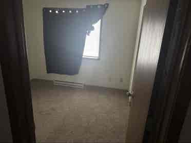 Looking for roommate till September