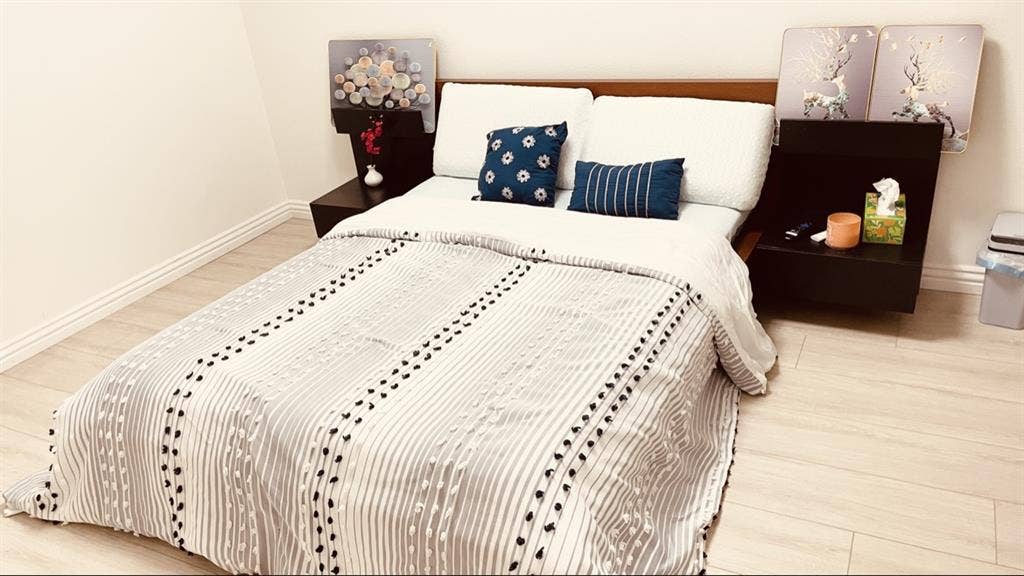 Finished private room for rent
