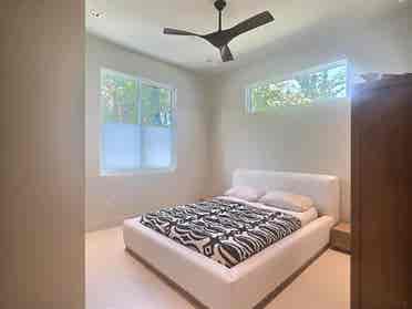 Room for Rent in Modern House