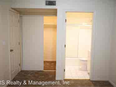 Private room and bathroom $