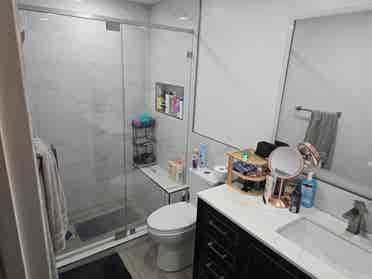 Private room in  condo Calabasas