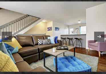 Private bed/bath in  townhome