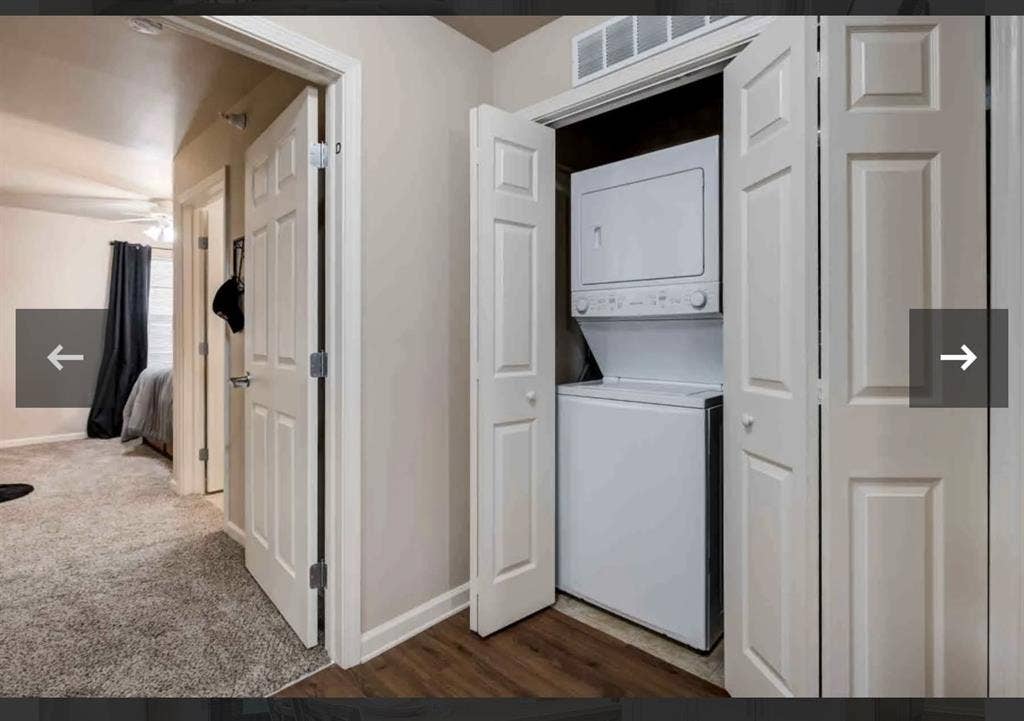 Private bed/bath in townhome