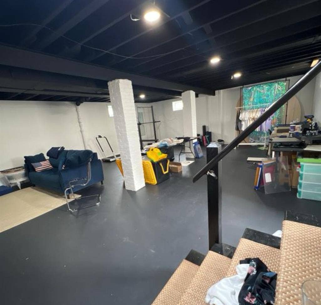 Seeking roommate